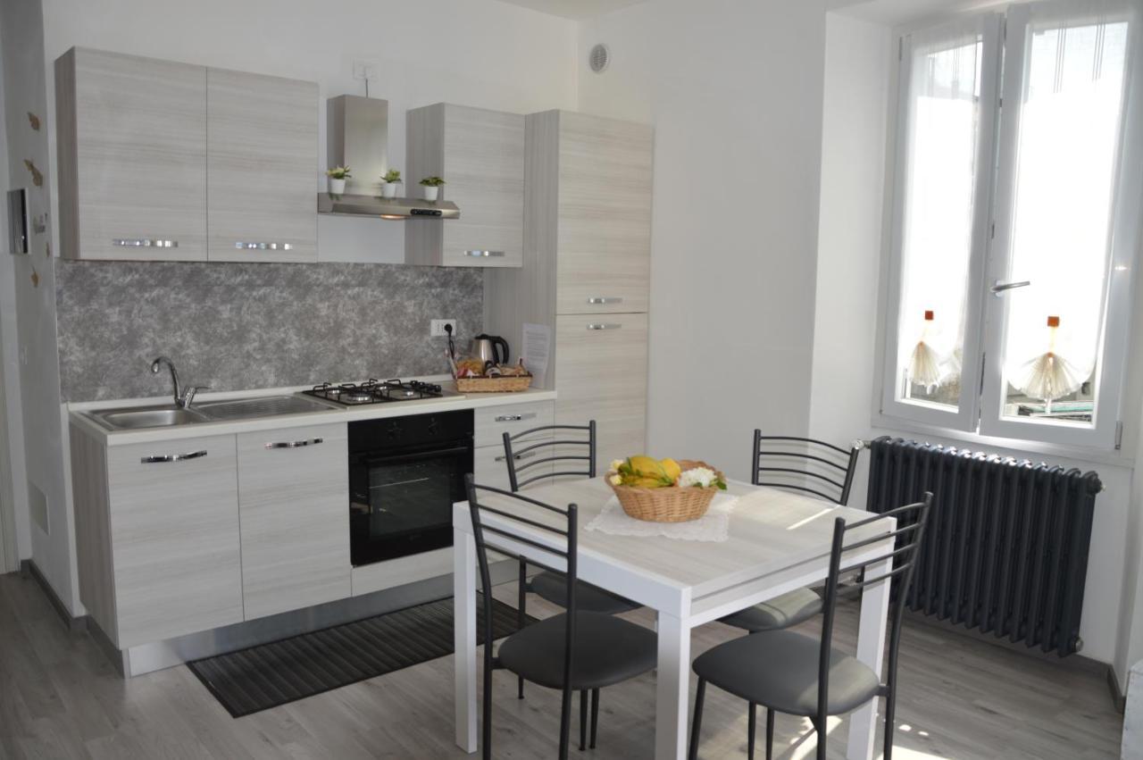 Lescen White Residence - Lake View Lezzeno Luaran gambar